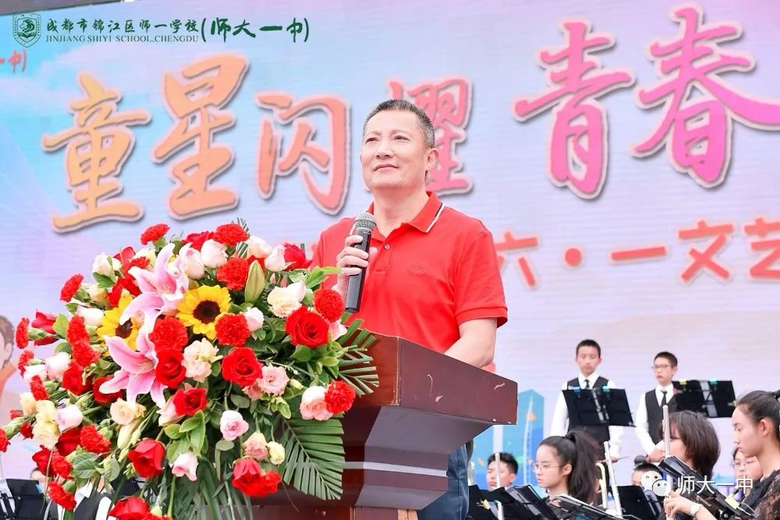 8F9EF263-9DD7-4A12-9DEC-98824D9EF855