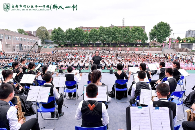 9305E9B7-EE77-44CA-9CB1-7C136804ECEA