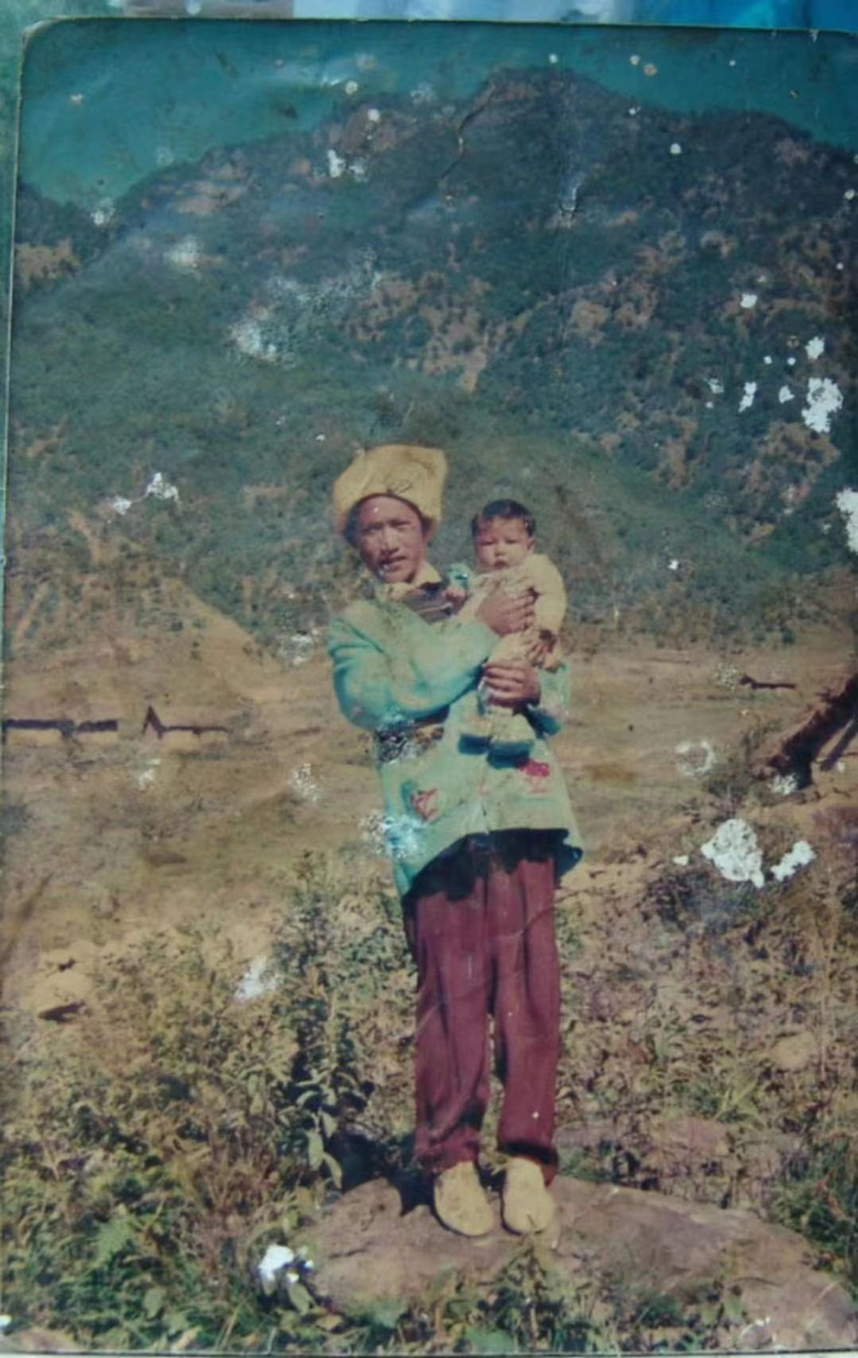 F41B6273-50C1-49B6-9403-F3D18962BC9B