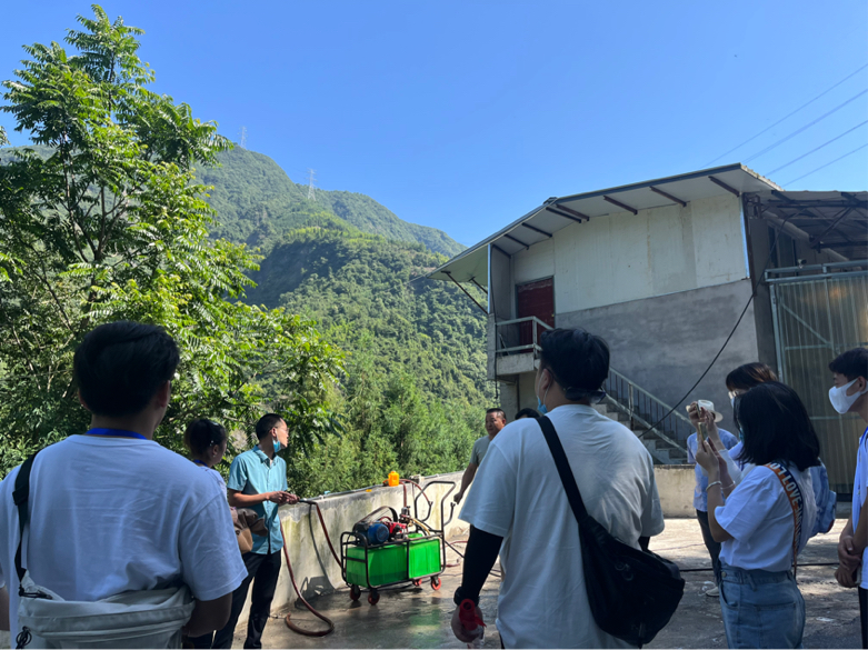 4CC2E55C-EAAF-4801-A628-71B08A5BB2D1