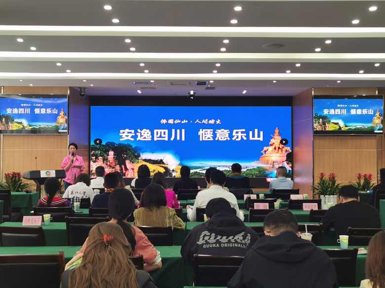 544D1EEF-E630-465A-8337-9B0F1B2C36CF