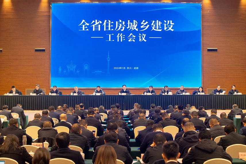 E6797E29-5DAA-47EB-8637-36A362DC6318