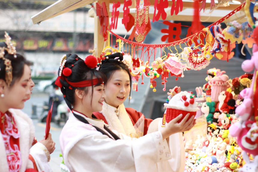 2CB2F1E0-8E1E-43D3-BE2E-648D70F7AEBF