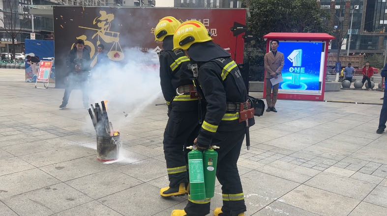 BEDBD807-F97F-4B79-8489-FA47F54BD698