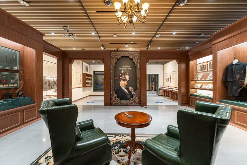 73580738-DBAC-43DA-B6DC-A228806E2804