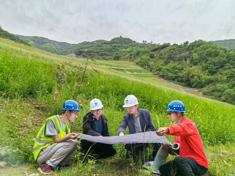 7D32CA86-6B85-40DE-A91D-212CBF40FAF6