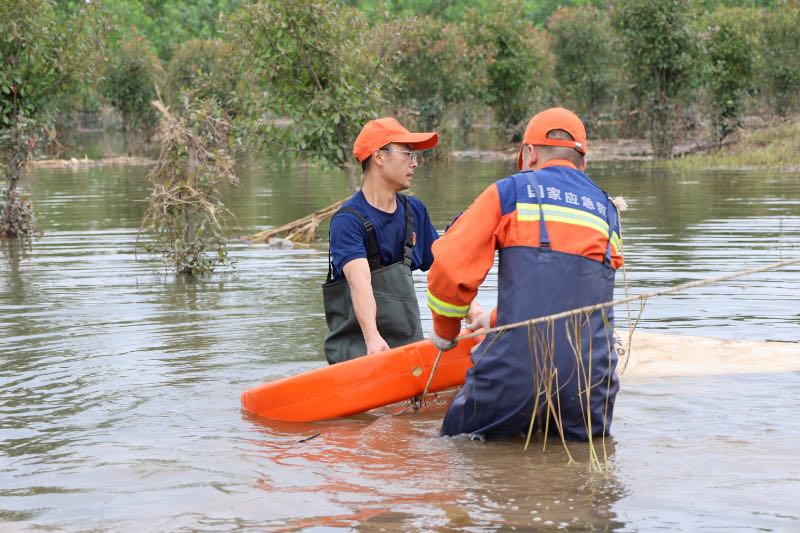 CEAF25B8-24C6-4D90-8215-63B84873BAA5