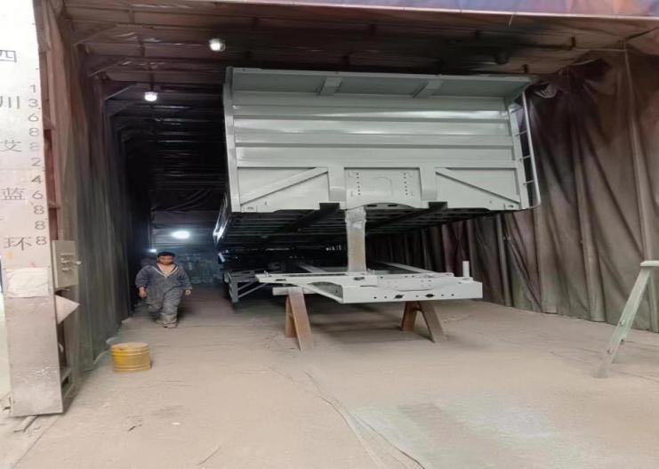 EEEA5C51-F9E4-482A-8381-AFD514EB2911