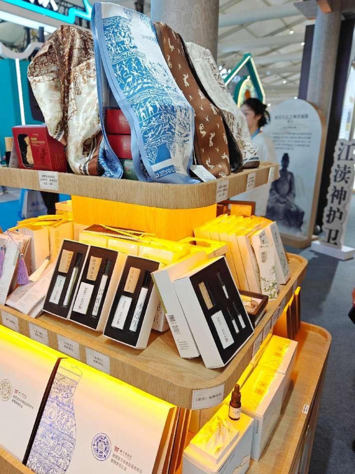 06A1BD60-67E7-4F19-92BE-7DDA29C2DD9F