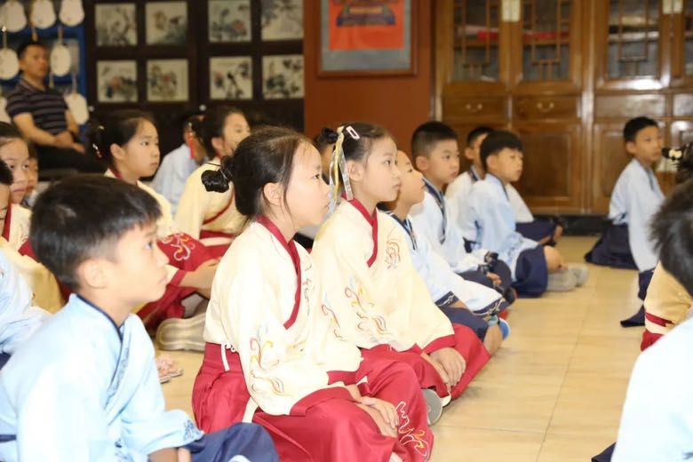 C18BF7B3-7397-450D-8AFD-3B9E4C8DE90C