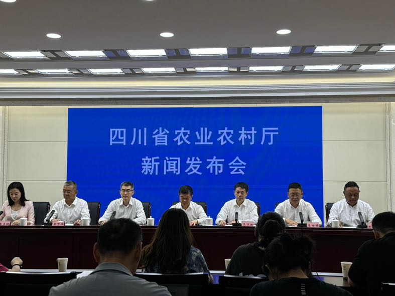 5E33DB1D-DF65-4E77-B68C-7A890287C5A3