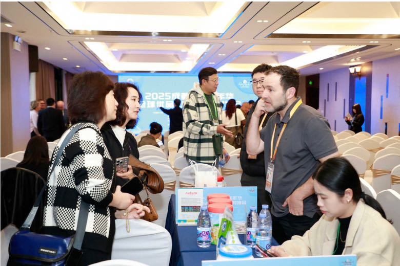 80CC0EE0-F63F-4DDC-86CA-7A10636403E7