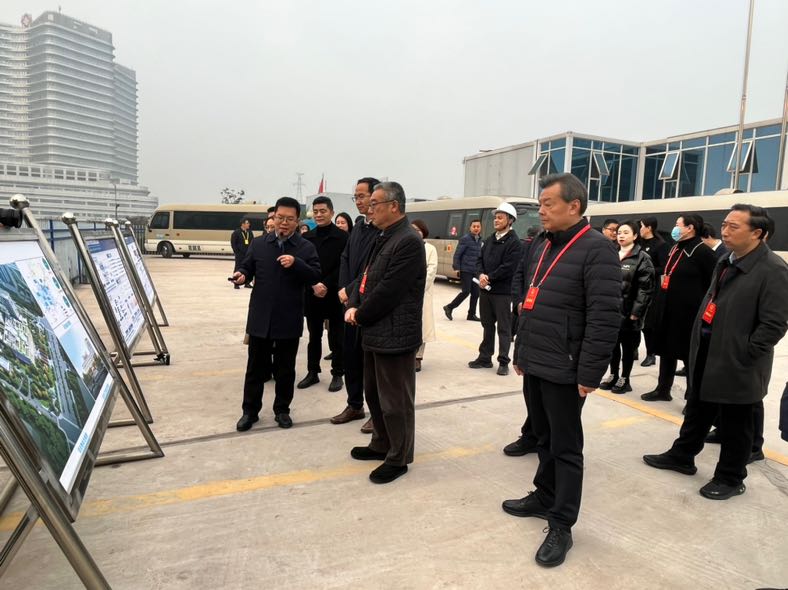 4984C8DB-DA34-4CAA-AF60-E438E44ED772