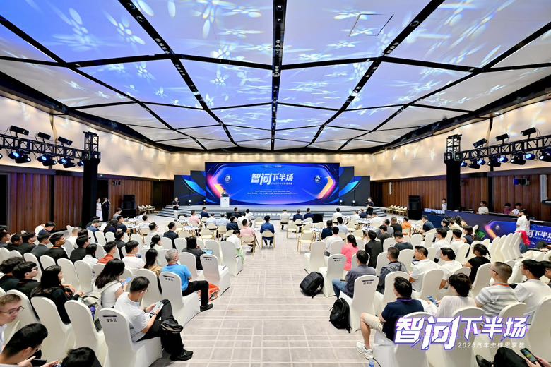 E49CDC99-CC0F-4705-B503-E8175A1C152B