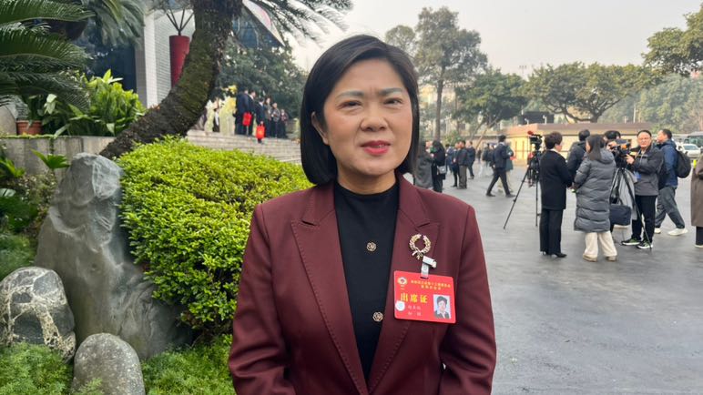 DFD3448E-8071-427D-A09E-C8AC5BBDCEF3