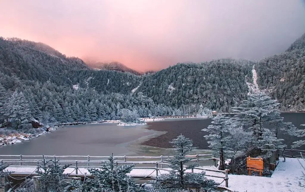 迎冬奥·游四川｜雪落满螺髻，遇见一场冬日绝色！