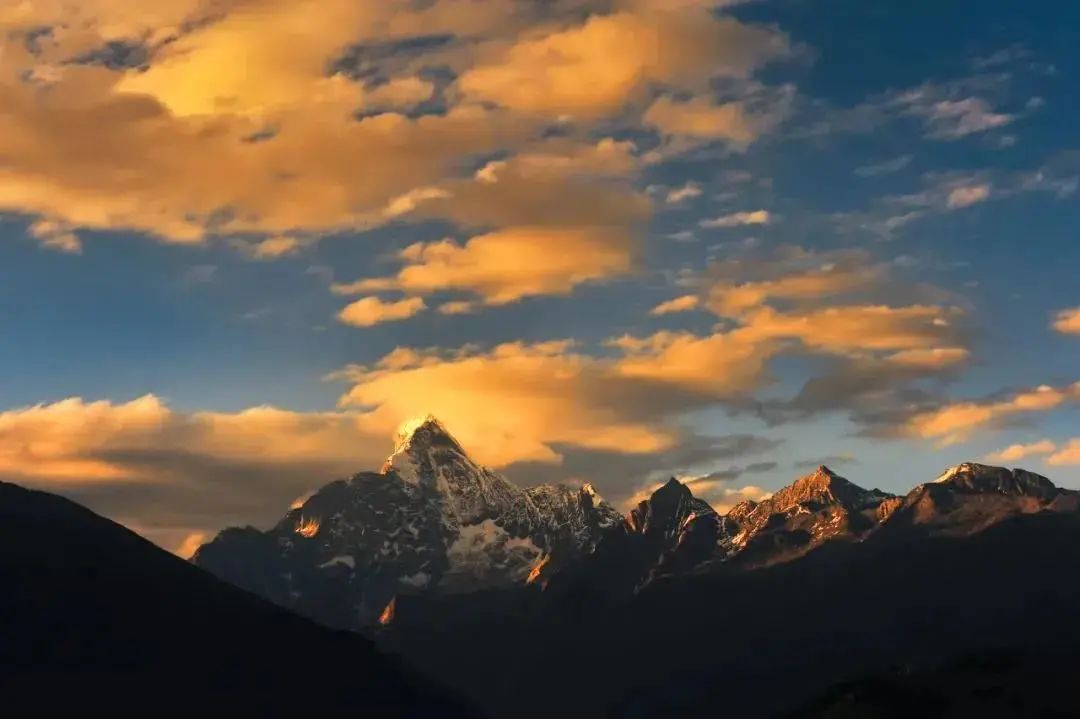 探寻天府旅游名镇 | 勇攀冰峰，去更高处看雪山