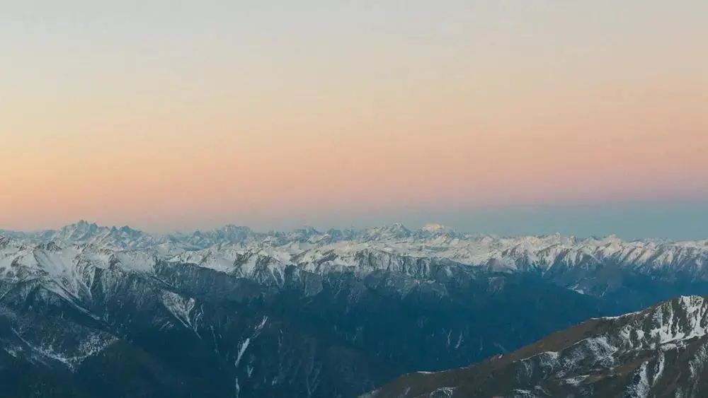探寻天府旅游名镇 | 勇攀冰峰，去更高处看雪山