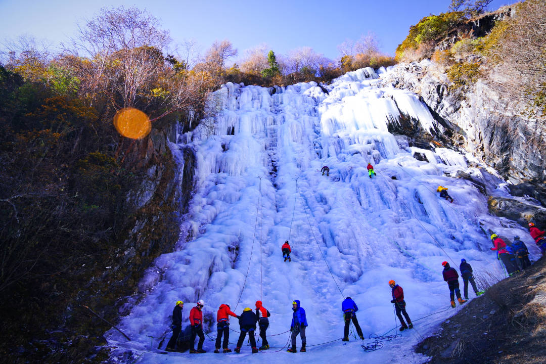 探寻天府旅游名镇 | 勇攀冰峰，去更高处看雪山