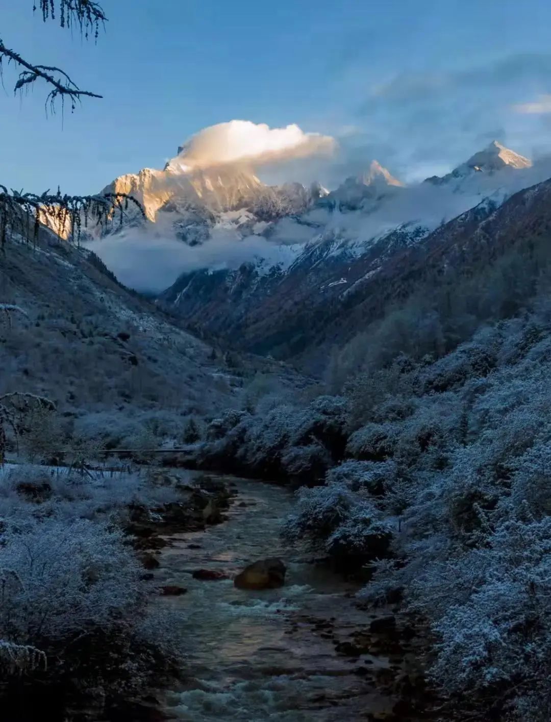 探寻天府旅游名镇 | 勇攀冰峰，去更高处看雪山