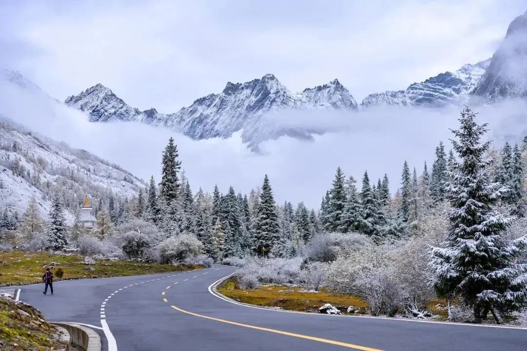 探寻天府旅游名镇 | 勇攀冰峰，去更高处看雪山
