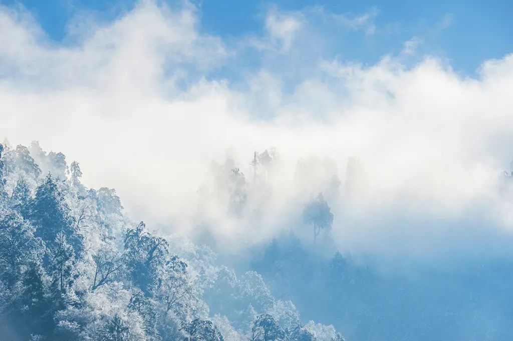 迎冬奥·游四川 | 揽尽冬日胜景，体验一场冰川温泉之旅！