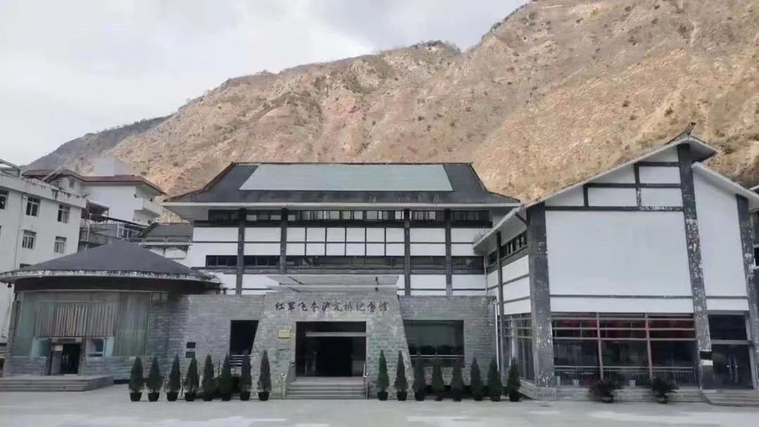 迎冬奥·游四川 | 揽尽冬日胜景，体验一场冰川温泉之旅！
