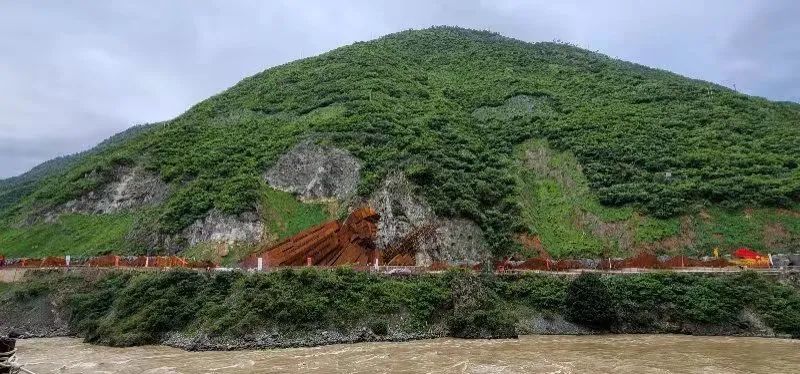 迎冬奥·游四川 | 揽尽冬日胜景，体验一场冰川温泉之旅！