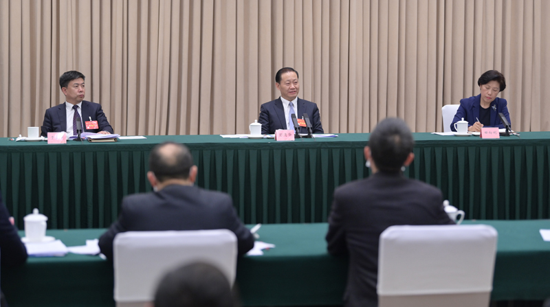 彭清华在省政协十二届五次会议联组会上指出 
紧扣中心大局建诤言献良策出实招 广泛汇聚奋进新征程建功新时代的智慧力量「相关图片」