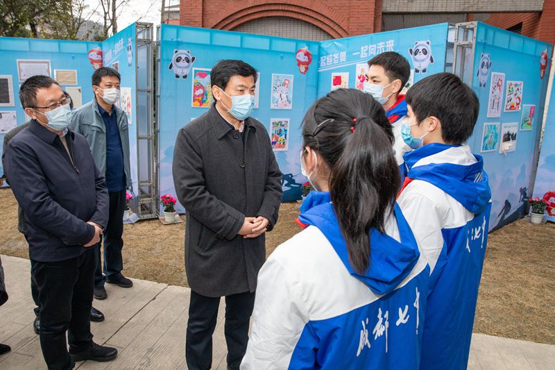 罗强在德阳、成都检查学校开学和疫情防控工作时强调
科学精准防控 有序有效做好开学工作「相关图片」